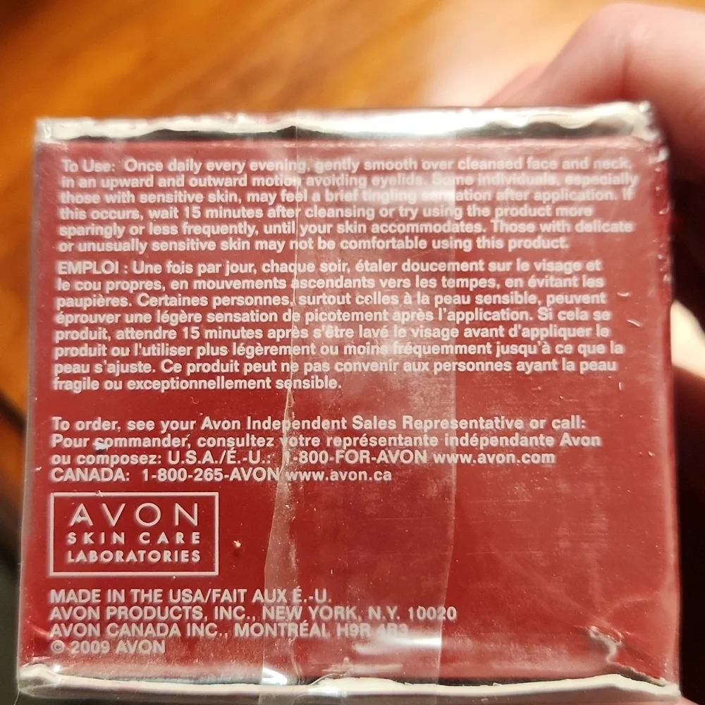 NIP Avon Reversalist Night Renewal Cream